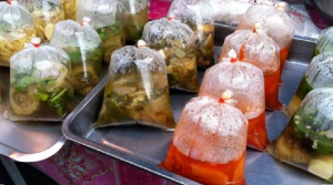 Waspada, Makanan Panas Dibungkus Plastik Bisa Picu Kanker Payudara