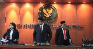 Gerayangi Bawahan di Ruang Kerja, Anggota KPU di Sultra Dipecat!