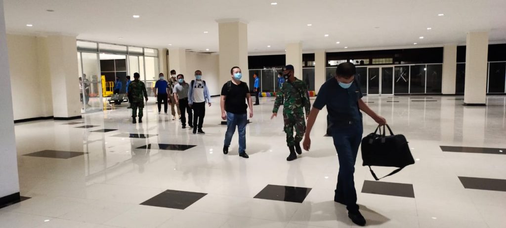 Naik Pesawat Wajib Vaksin Booster 2 Minggu Lagi