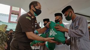 Hari Bakti Adhyaksa, Kejati Sultra Baksos ke Panti Asuhan & Masyarakat Terdampak Covid-19