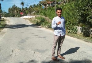 Tak Kunjung Diperbaiki,  Warga Ancam Blokade Jalan Provinsi di Muna