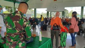 Peringati HUT RI, Yonif 725 Woroagi Gelar Baksos