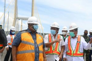 Ali Mazi dan Ridwan Bae Minta Jokowi Resmikan Jembatan yang Dibangun Nur Alam