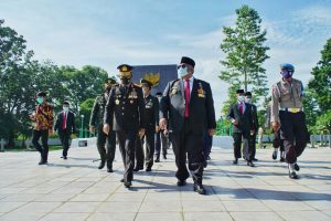 Upacara Hari Pahlawan : Ali Mazi di TMP, Lukman Abunawas Digantikan Sekda Nur Endang