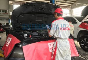 Toyota Hadirkan Service Mobil Antisipasi Risiko Berkendara Musim Penghujan