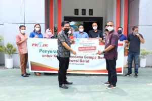 OJK Sultra Apresiasi Donasi FKJIK ke Korban Bencana Gempa Sulbar