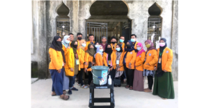 KKN di Lapulu, Mahasiswa UHO Kreatif Buat Sarana Cuci Tangan untuk Warga