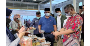 Sulkarnain Buka Festival Ramadan Kendari Preneur, Spot Kuliner di Bibir Teluk