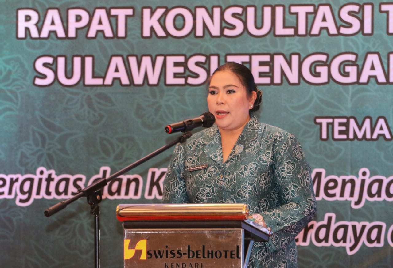 Ketua TP PKK Sultra, Agista Ariany Ali Mazi