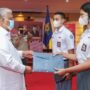 Gubernur Sultra, Ali Mazi melepas dua calon Paskibraka nasional di Rujab Gubernur Sultra. Foto : Khuming