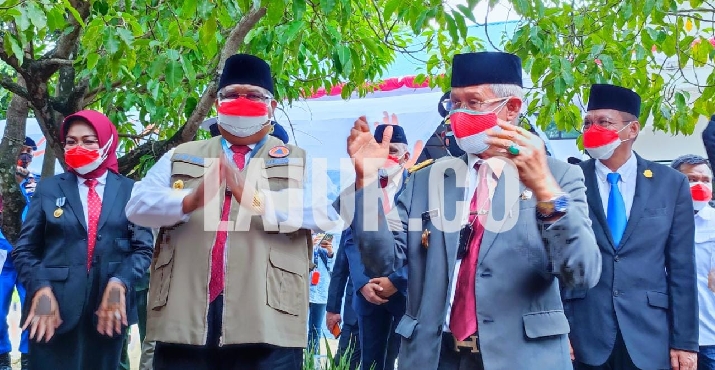 Gubernur Sultra, Ali Mazi dan Wagub Sultra, Lukman Abunawas memantau pelaksanaan Vaksinasi Merdeka, Senin (16/8/2021).