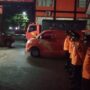 Tim Basarnas Kendari tengah bersiap menuju TKP mahasiswa pecinta alam yang terjebak di Gunung Amonggedo Konawe.