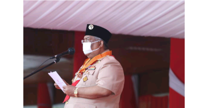 Gubernur Ali Mazi memimpin upacara peringatan HUT Gerakan Pramuka ke-60