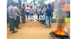 Ormas LIRa Demo, Desak Kejari Konawe Sisir Penikmat Dana Korupsi Rp 3,5 Miliar di Perusda