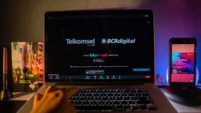 Telkomsel Redi dan blu by BCA Digital Kolaborasi Sajikan Layanan Keuangan Digital