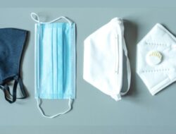 Jenis Masker yang Tak Dianjurkan Dokter Kulit