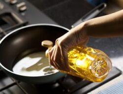 Alasan Melejitnya Harga Minyak Goreng di Pasaran