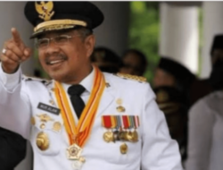 Gelar Doktor Eks Gubernur Sultra Nur Alam Dipulihkan