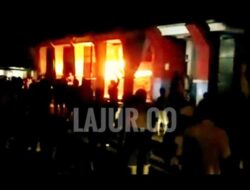 Pasar Baruga Terbakar!