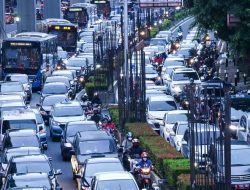 Dibatalkannya PPKM Level 3 Saat Natal dan Tahun Baru 2022