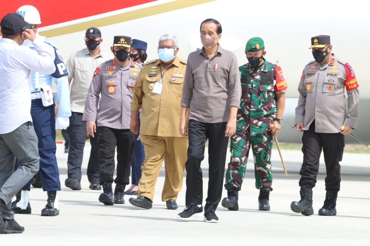 Selain Gubernur Sultra, Kapolri ikut mengawal kehadiran Jokowi di Sultra.
