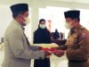 Bupati Butur, Ridwan Zakariah menyerahkan tujuh Raperda ke DPRD Butur.