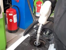 Saat Beli BBM, Lebih Baik Pakai Hitungan Liter atau Rupiah
