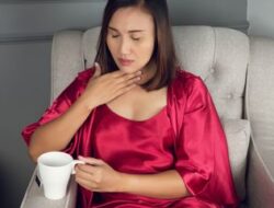 5 Cara Mengeluarkan Dahak di Tenggorokan secara Alami