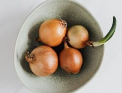 6 Makanan yang Lebih Bergizi Dimakan Mentah