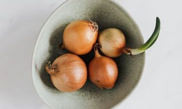 6 Makanan yang Lebih Bergizi Dimakan Mentah