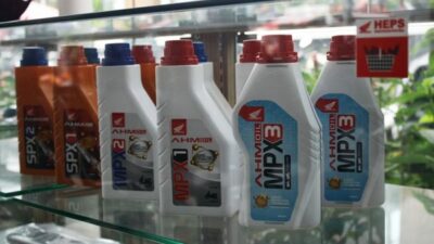 Jangan Anggap Sepele, Ini Penyebab Oli Mesin Cepat Menghitam Walau Baru Diganti