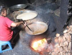 Harga Meroket, Berikut Tips Buat Minyak Goreng Murah dari Kelapa