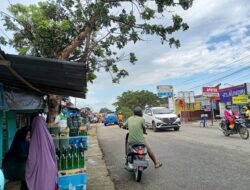 Pengecer BBM Pinggir Jalan Panen Untung Saat Pertalite Langka di SPBU