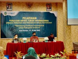 Dosen IAIN Kendari Dilatih Susun Artikel Berstandar Internasional