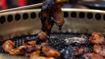4 Makanan Penyebab Tumor Payudara Ganas yang Perlu Dihindari