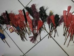 Dua Remaja ‘Teler’ Dibusur di Depan Toko Ceria Kendari