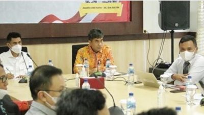 Reses Perdana Legislator Senayan Asal Sultra Bahtra di Kantor OJK