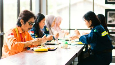 Produk Organik Binaan PPM PT Vale Diolah Jadi Sajian Menu Sehat Kantin Siloku