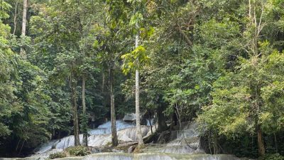 Potret Air Terjun Moramo: Diresmikan Menteri Era Presiden Soeharto, Kini Masuk Nominasi ADWI 2022
