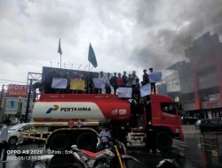 Mahasiswa ‘Sandera’ Truk Pertamina: Kritik Kenaikan BBM dan Tolak Proyek Kantor Gubernur Sultra