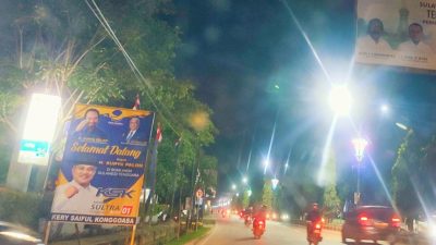 Baliho Raksasa Kader PAN Kery S Konggoasa ‘Sambut’ Surya Paloh di Kendari