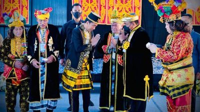 Gelar Baru Presiden Jokowi ‘La Ode Muhammad Lakina Bhawaangi yi Nusantara’