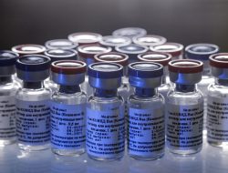 BPOM Izinkan Vaksin Covovax Jadi Booster Covid Usia Dewasa