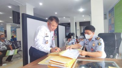 Perdana Layani Pengurusan Paspor 10 Tahun, Imigrasi Kendari Perkuat Sosialisasi Via Medsos