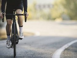 8 Rekomendasi Olahraga Pagi untuk Menurunkan Berat Badan