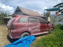 Minibus Bermuatan Drum & Jerigen Terbakar Saat Antre Pengisian BBM di SPBU Martandu