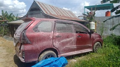 Minibus Bermuatan Drum & Jerigen Terbakar Saat Antre Pengisian BBM di SPBU Martandu