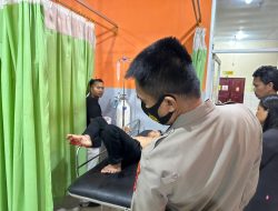 Seorang Pekerja Wiraswasta di Kendari Alami Patah Kaki Gegara Tabrakan