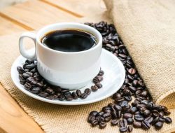 5 Makanan yang Sebaiknya Tak Dimakan Bareng Kopi Tanpa Gula
