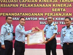 Silvester Sili Laba Beri Penghargaan Empat UPT Terbaik Kemenkumham Sultra